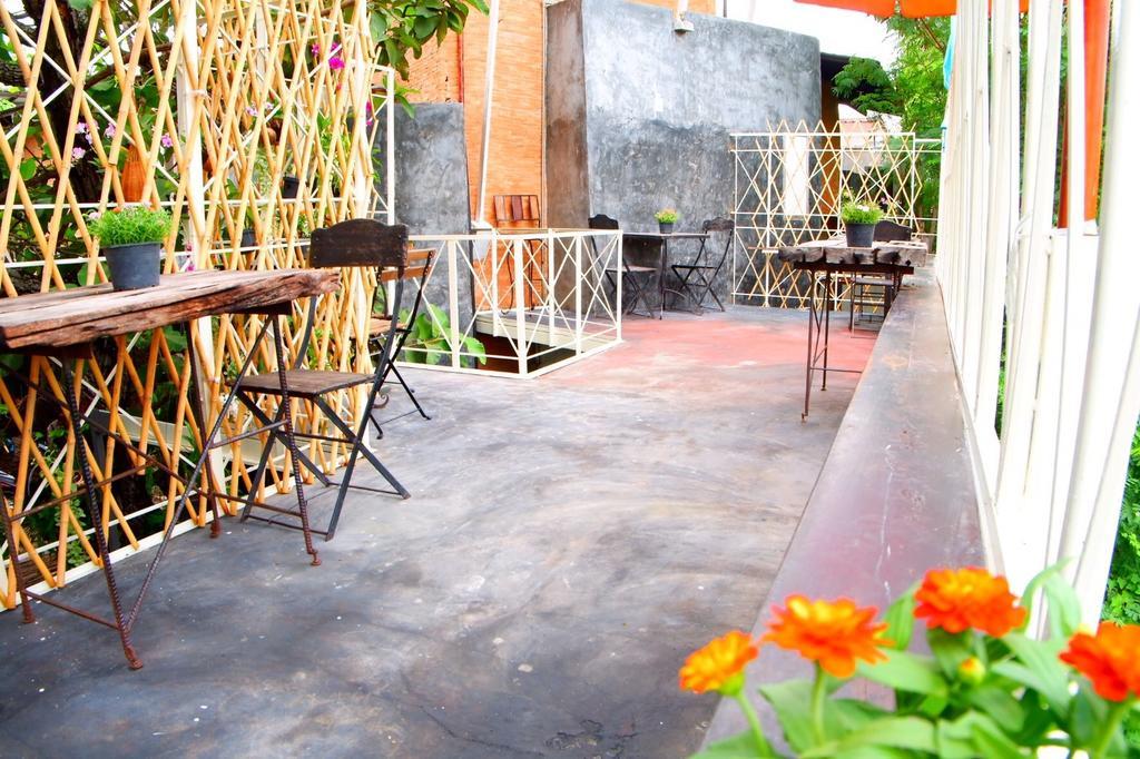 Hy Resort Chonburi Buitenkant foto