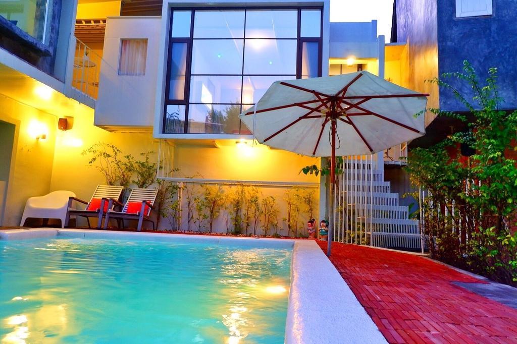 Hy Resort Chonburi Buitenkant foto