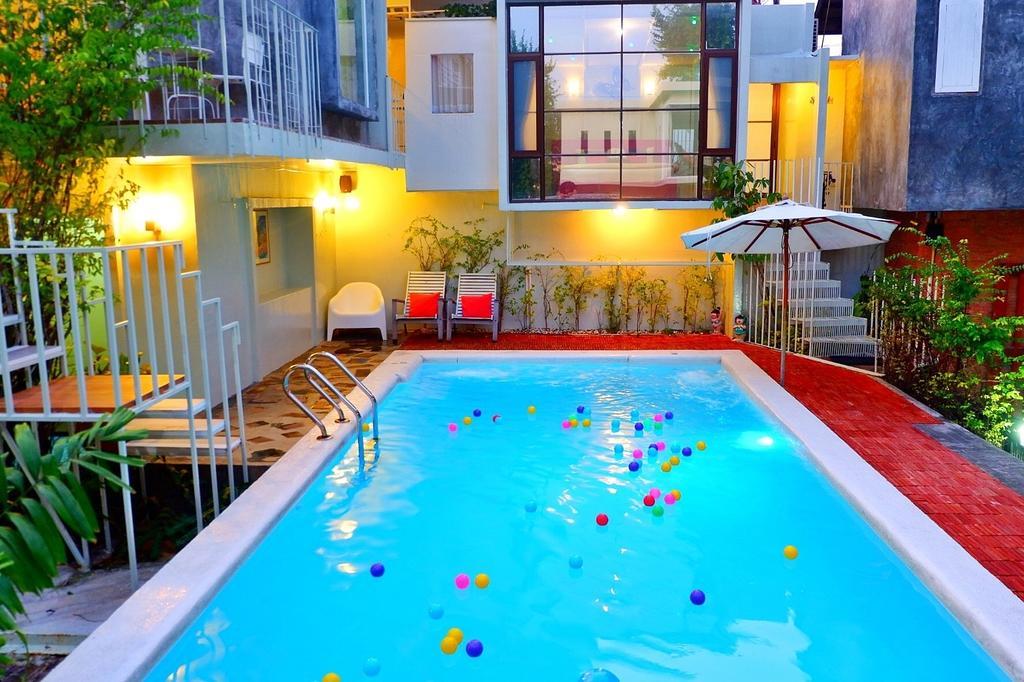 Hy Resort Chonburi Buitenkant foto