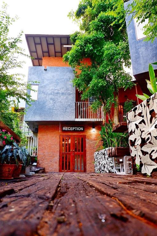 Hy Resort Chonburi Buitenkant foto